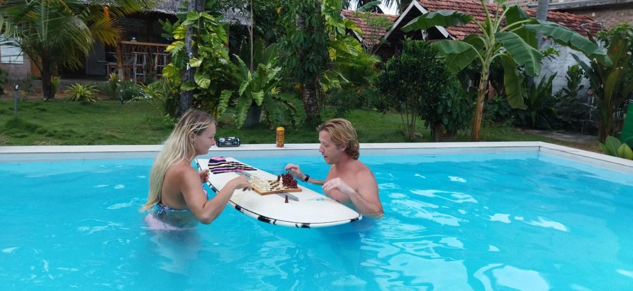 Surf Gangs Arugambay Hotel Arugam Bay Exterior foto