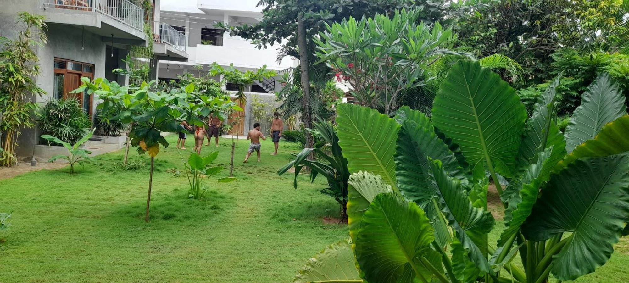 Surf Gangs Arugambay Hotel Arugam Bay Exterior foto